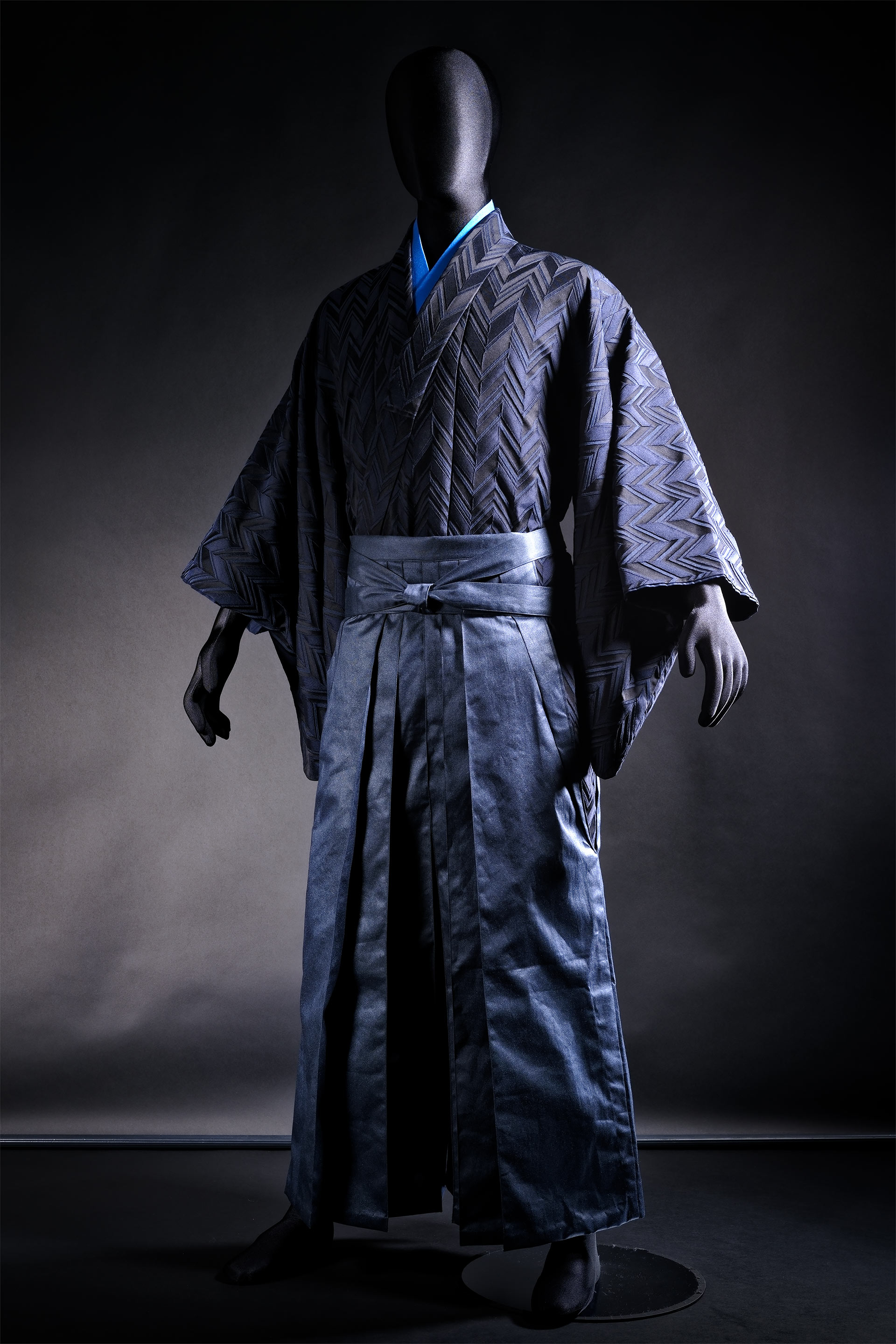 ヤノフ村　織物　タペストリー　冬の仮装隊 LIMI feu Autumn / Winter 2025-26 TORAICHI/ MARUGO