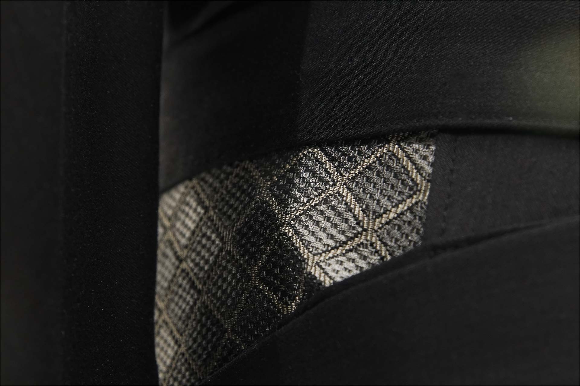 [PHOTO:SZSS-1901:photo02]