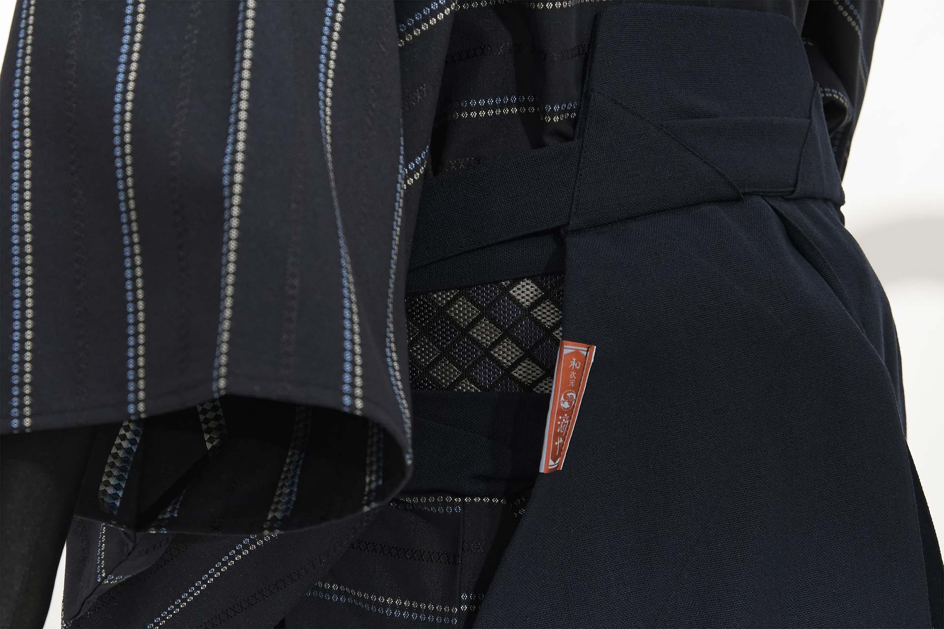 [PHOTO:SZSS-1903:photo04]